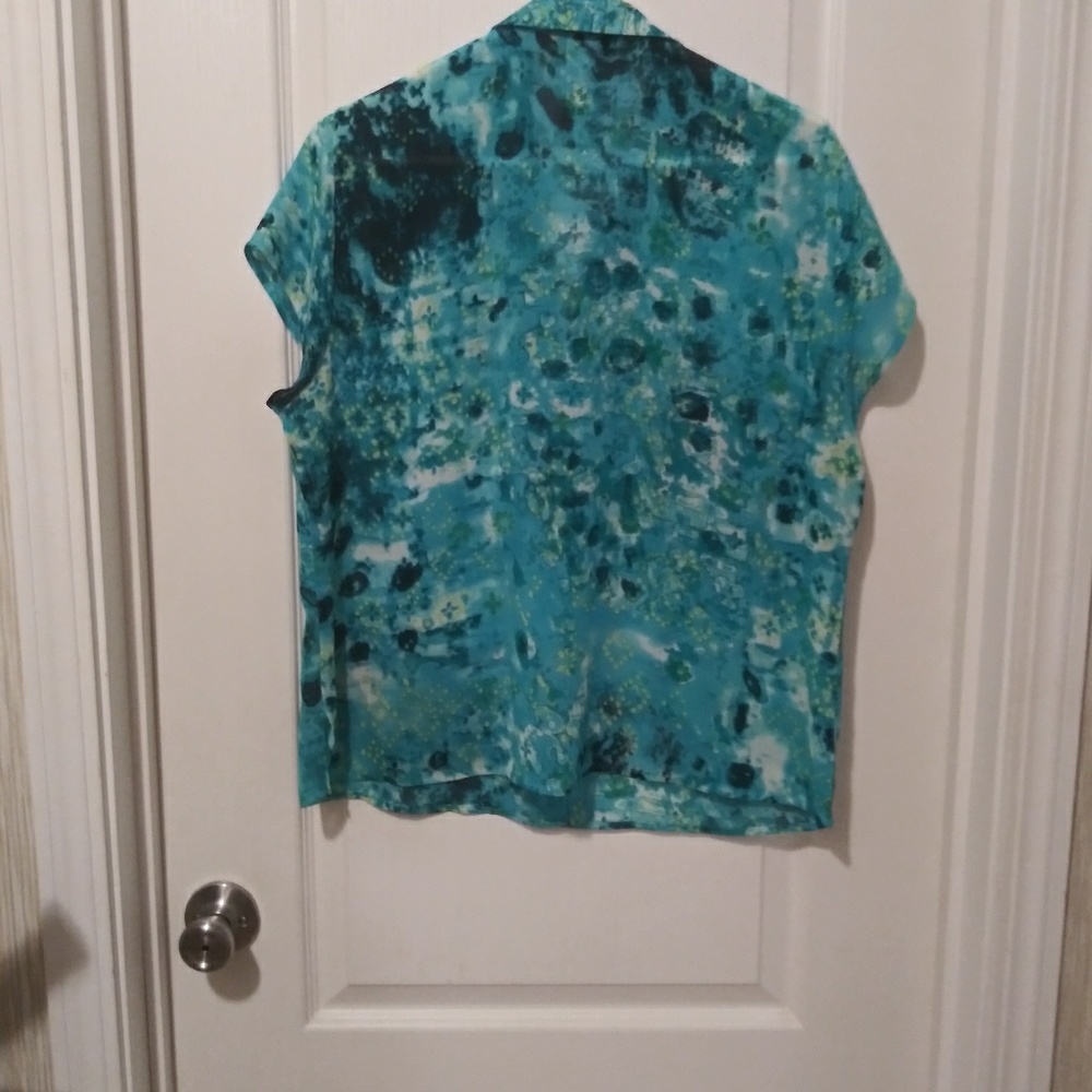 Blouse - Picture 2 of 3